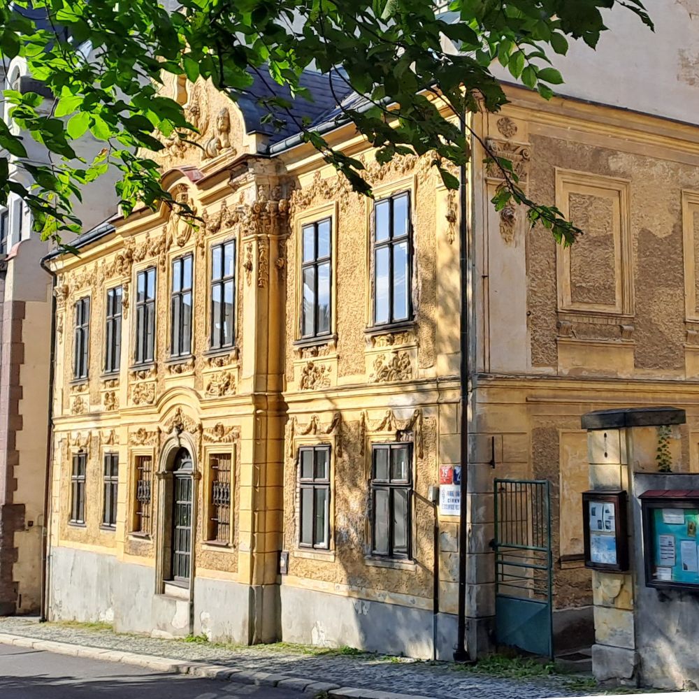 Fara Církve československé husitské